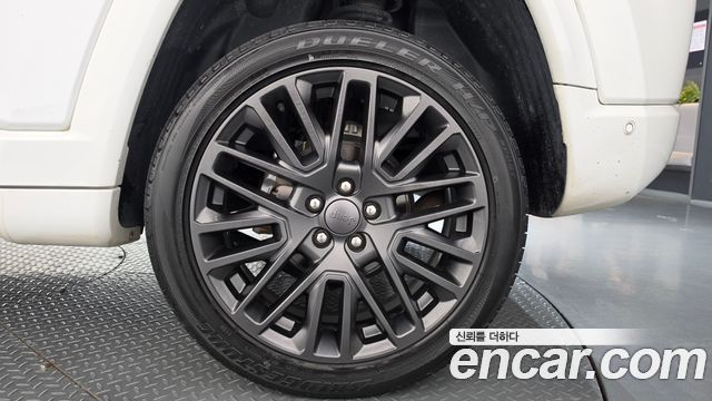 Jeep Compass (II) S 2.4 AWD 2022 — фото 21