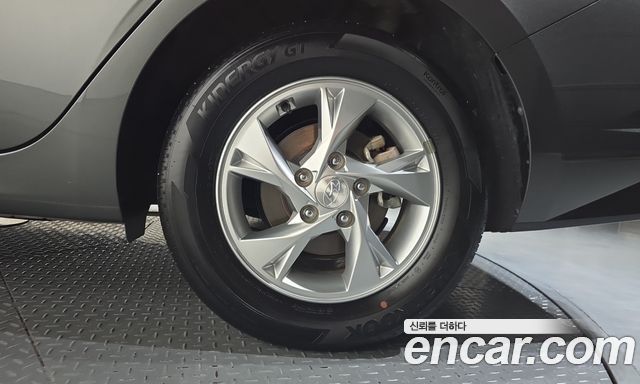 Hyundai Avante (CN7) 1.6 Smart 2023 — фото 21