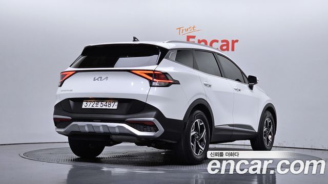 Kia Sportage (V) Diesel 2.0 2WD Prestige 2022 — фото 2