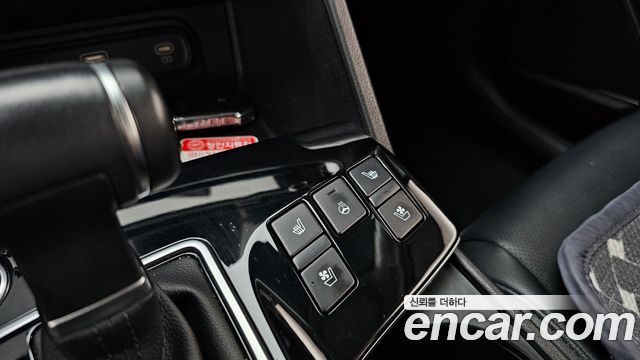 Kia Sportage (V) Diesel 2.0 2WD Prestige 2022 — фото 18