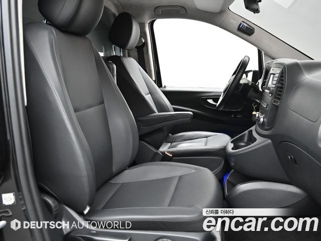 Mercedes-Benz V-Class 2.0 W447 2016 — фото 10