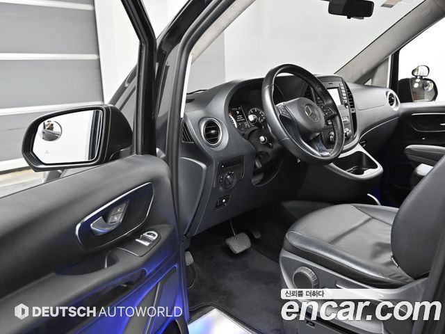 Mercedes-Benz V-Class 2.0 W447 2016 — фото 15