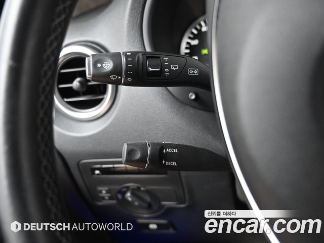 Mercedes-Benz V-Class 2.0 W447 2016 — фото 20