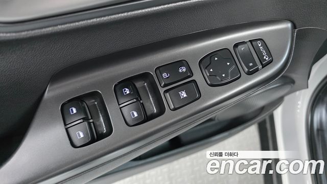 Hyundai Kona 1.6 Turbo 2WD Modern Tech 2018 — фото 12