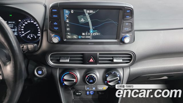 Hyundai Kona 1.6 Turbo 2WD Modern Tech 2018 — фото 15