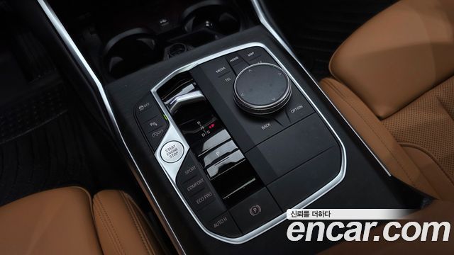 BMW 3 Series (G20) 320i 2024 — фото 9