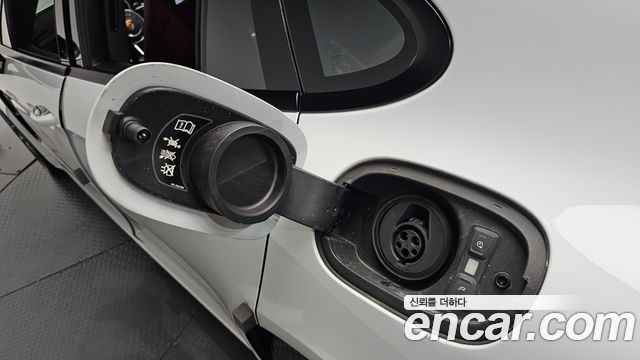 Porsche Panamera (971) 2.9 AWD E-Hybrid 2020 — фото 18