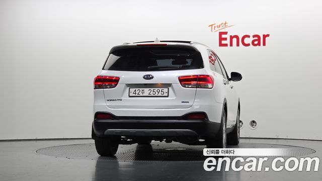 Kia Sorento Diesel 2.0 2WD Prestige 2016 — фото 4