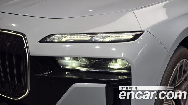 BMW 7 Series (G70) 740i xDrive M Sport 2024 — фото 22