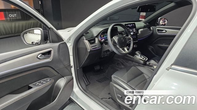 Renault Korea Arkana 1.6 E-TECH Iconic 2025 — фото 10