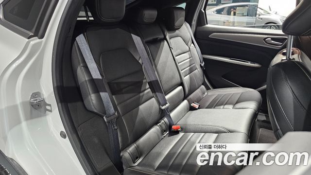 Renault Korea Arkana 1.6 E-TECH Iconic 2025 — фото 11