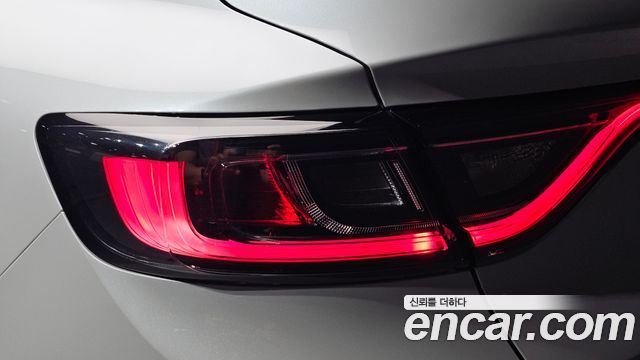 Renault Korea Arkana 1.6 E-TECH Iconic 2025 — фото 23