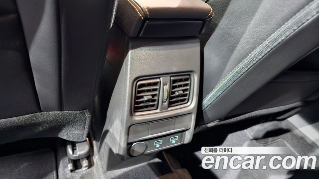 Renault Korea Arkana 1.6 E-TECH Iconic 2025 — фото 28