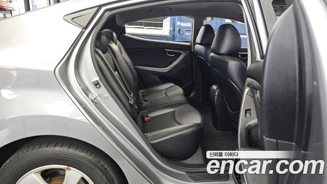 Hyundai Avante (MD) M16 GDI Smart 2013 — фото 12