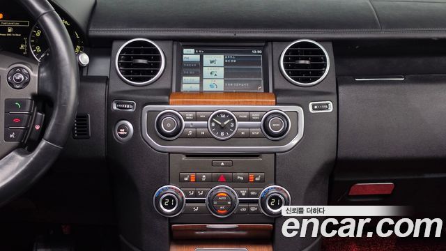 Land Rover Discovery 4 3.0 SDV6 SE 2015 — фото 13