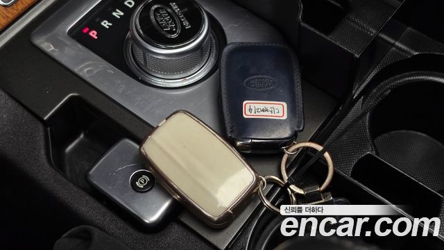 Land Rover Discovery 4 3.0 SDV6 SE 2015 — фото 17