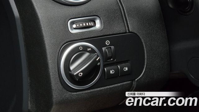 Land Rover Discovery 4 3.0 SDV6 SE 2015 — фото 20