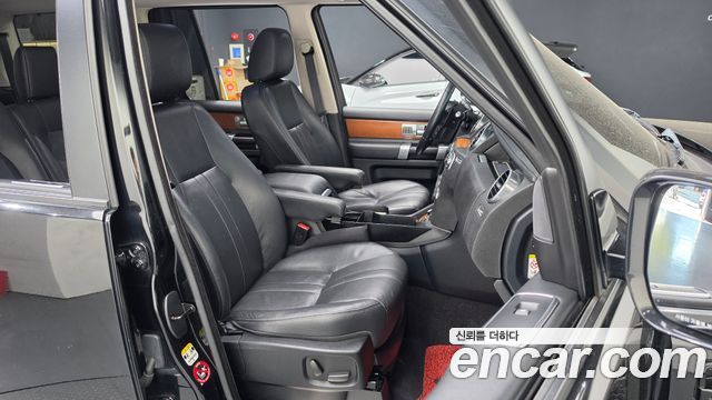 Land Rover Discovery 4 3.0 SDV6 SE 2015 — фото 26