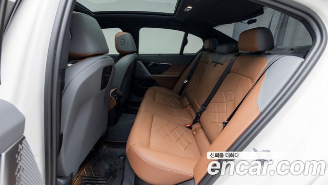BMW 5 Series (G60) 530i xDrive M Sport 2024 — фото 10