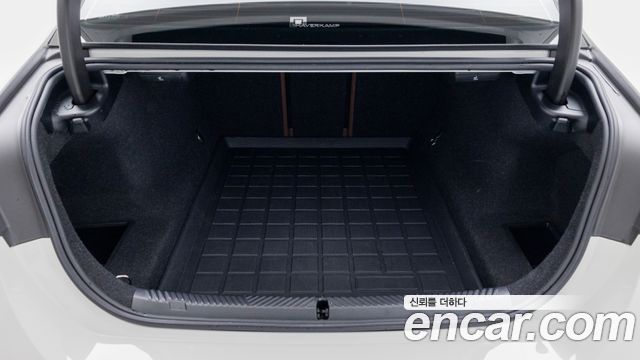 BMW 5 Series (G60) 530i xDrive M Sport 2024 — фото 18