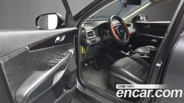 Kia Sorento Diesel 2.0 2WD Prestige 2015 — фото 10