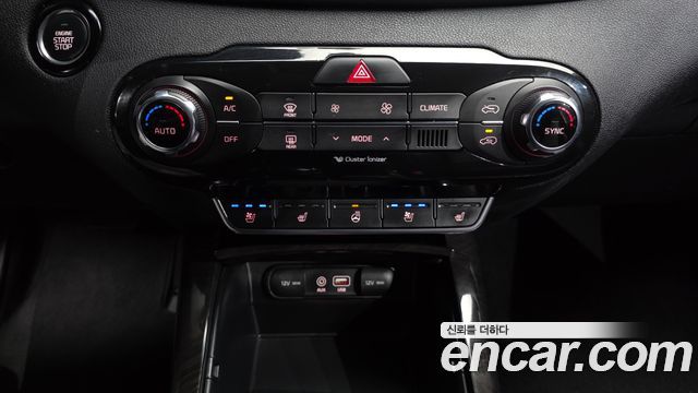 Kia Sorento Diesel 2.0 2WD Prestige 2015 — фото 16