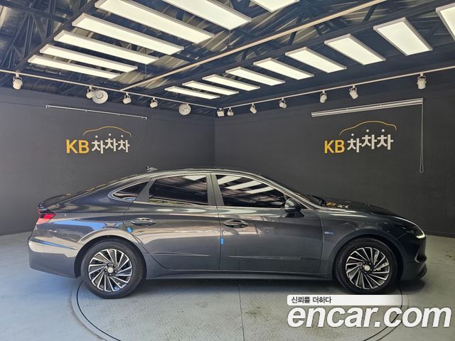 Hyundai Sonata (DN8) 1.6 Turbo Premium Family 2020 — фото 8