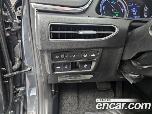 Hyundai Sonata (DN8) 1.6 Turbo Premium Family 2020 — фото 10