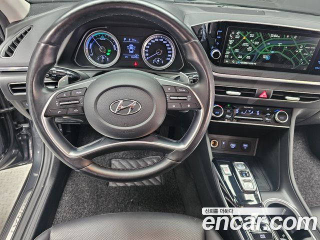 Hyundai Sonata (DN8) 1.6 Turbo Premium Family 2020 — фото 16