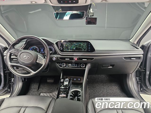 Hyundai Sonata (DN8) 1.6 Turbo Premium Family 2020 — фото 17