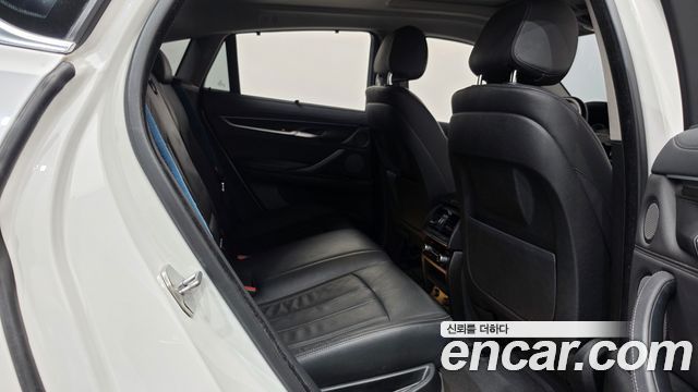BMW X6 (F16) xDrive 30d 2018 — фото 16