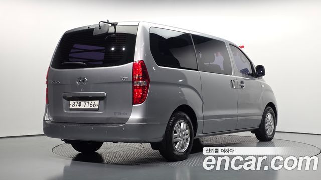 Hyundai Grand Starex 5-Seater VAN Modern 2017 — фото 2