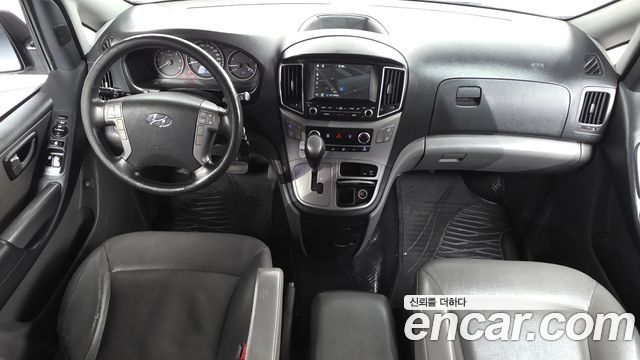 Hyundai Grand Starex 5-Seater VAN Modern 2017 — фото 7