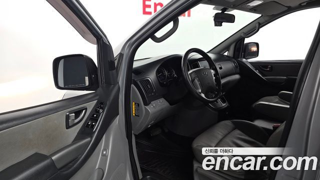 Hyundai Grand Starex 5-Seater VAN Modern 2017 — фото 10