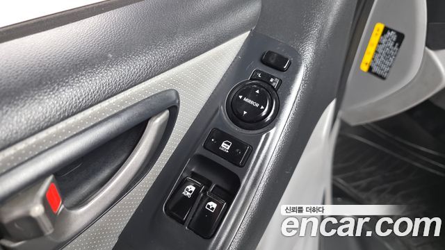 Hyundai Grand Starex 5-Seater VAN Modern 2017 — фото 27