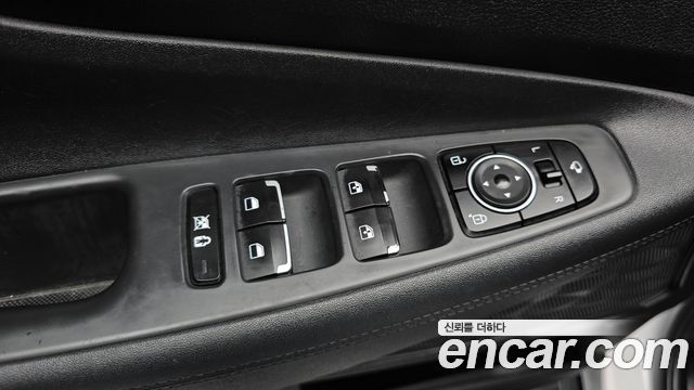 Hyundai Santa Fe (TM) Diesel 2,0 4WD Exclusive Special 2019 — фото 31