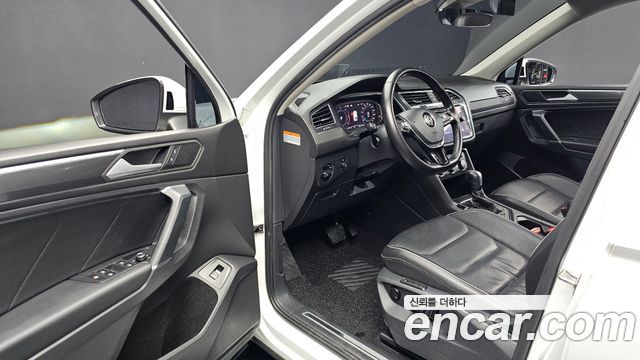Volkswagen Tiguan Allspace 2.0 TDI Prestige 2020 — фото 10