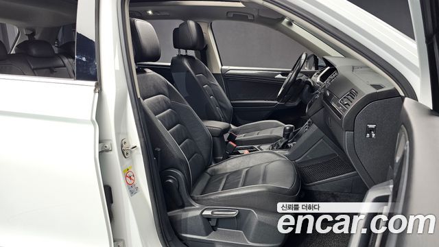 Volkswagen Tiguan Allspace 2.0 TDI Prestige 2020 — фото 11