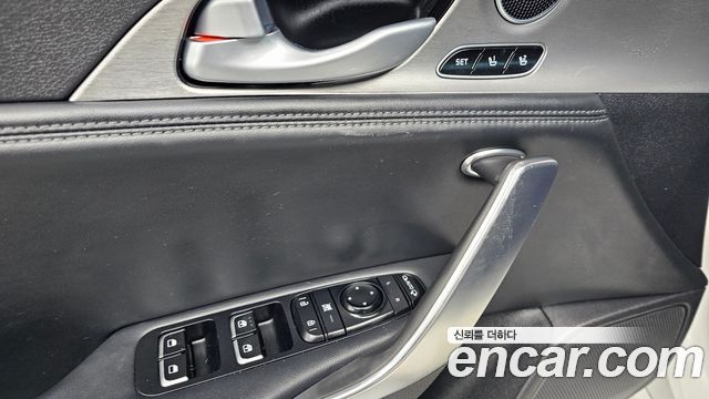 Kia Stinger 2.0 Turbo 2WD Platinum 2019 — фото 19