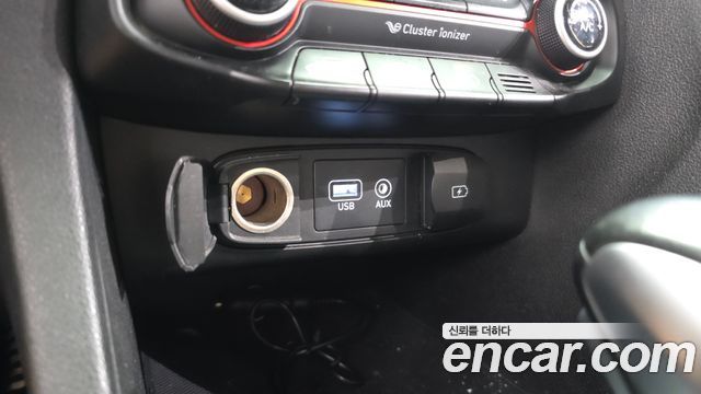 Hyundai Veloster (JS) 1.6 Turbo Sport Core 2018 — фото 12