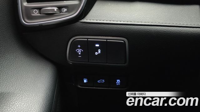 Hyundai Grandeur (IG) 2.4 Premium 2018 — фото 27