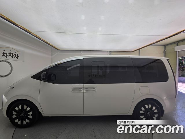 Hyundai Staria L3.5 Lounge 9-Seater Mobility 2025 — фото 2