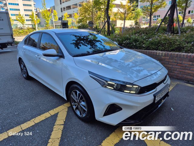 Kia K3 (II) 1.6 Trendy 2023 — фото 2