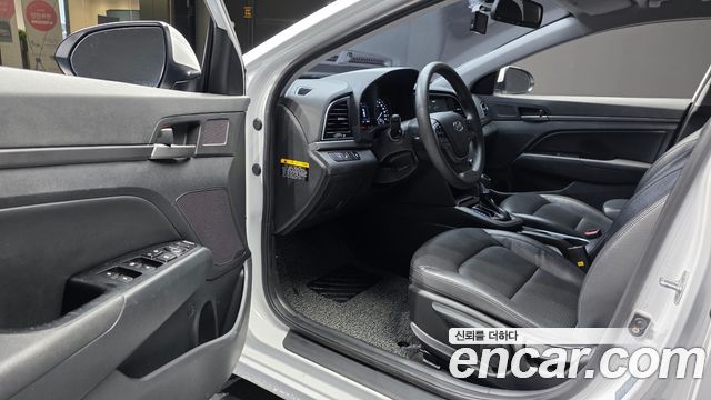 Hyundai Avante (AD) 1.6 GDI Value Plus 2018 — фото 10