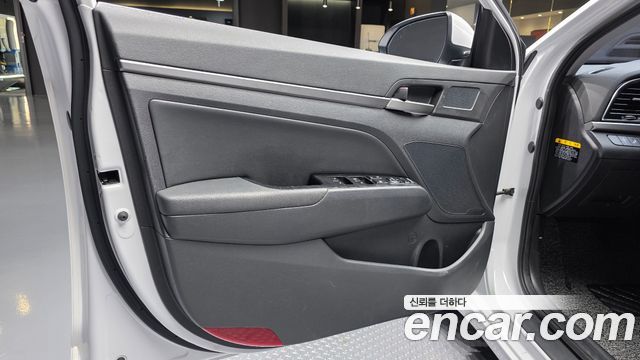 Hyundai Avante (AD) 1.6 GDI Value Plus 2018 — фото 24