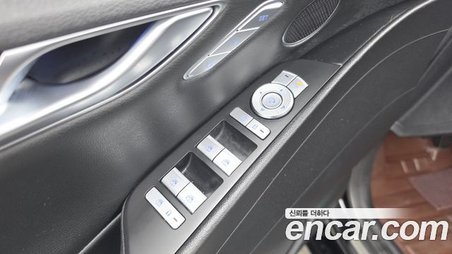 Genesis G80 (RG3) Gasoline 3.5 Turbo 2WD 2022 — фото 34