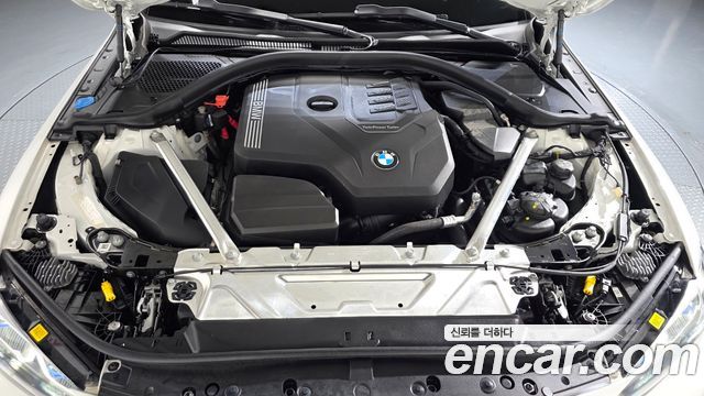 BMW 4 Series (G22) 420i M Sport Convertible 2024 — фото 6