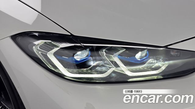 BMW 4 Series (G22) 420i M Sport Convertible 2024 — фото 22