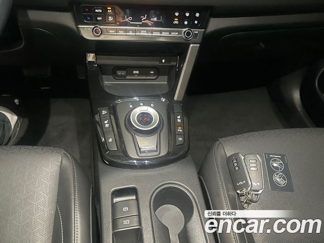 Kia Seltos Gasoline 1.6 Turbo 2WD Gravity 2023 — фото 20