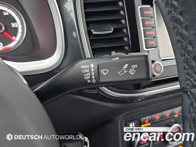 Volkswagen Beetle 2.0 TDI Premium 3rd 2014 — фото 22